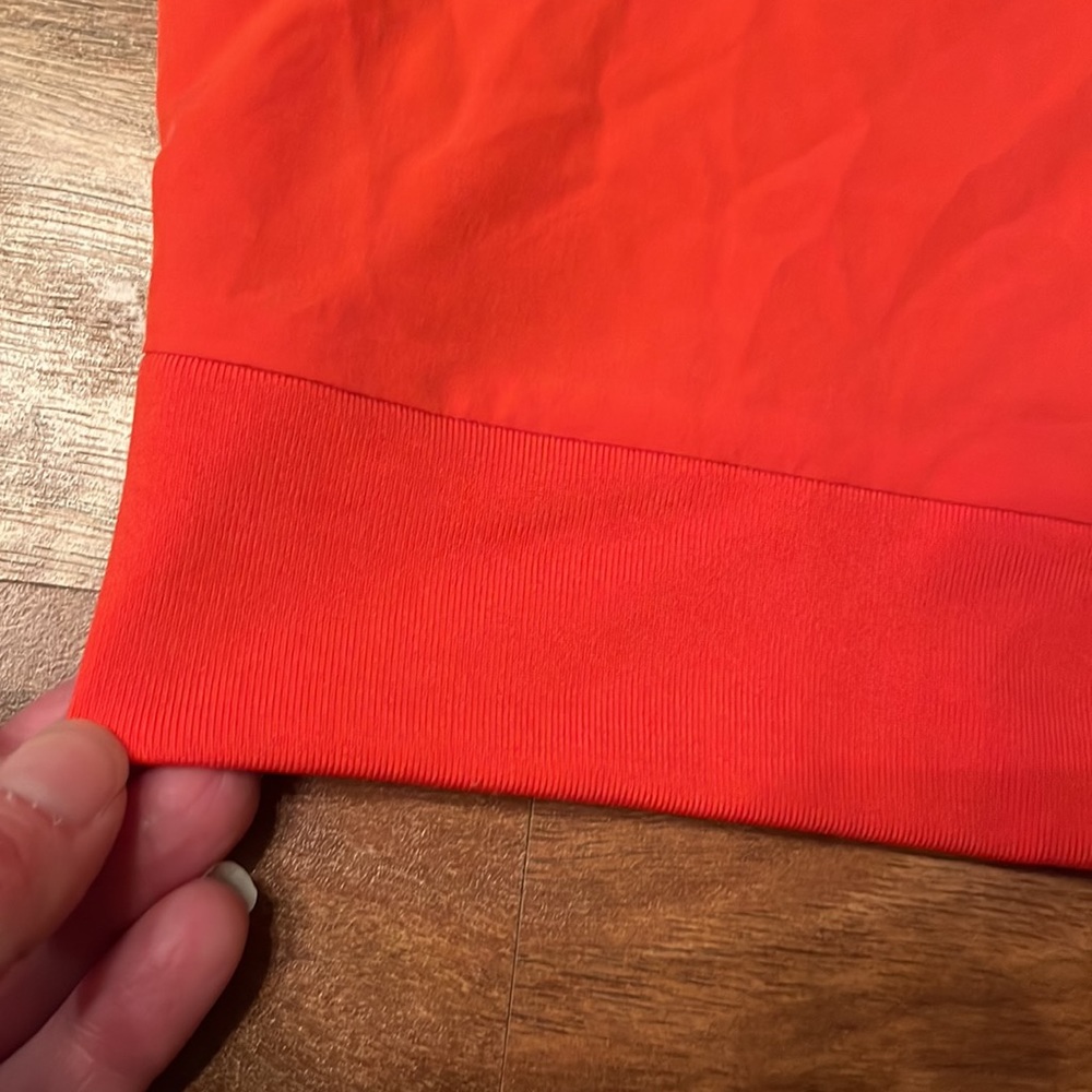 EUC Avia sleeveless Windbreaker - Picture 5 of 13